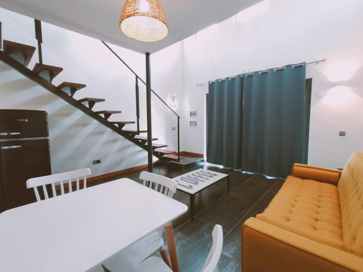Apartamentos Walden By Gaiarooms Morille Екстериор снимка
